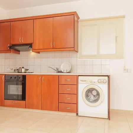 Walnut 1bed With Shared Pool Apartamento